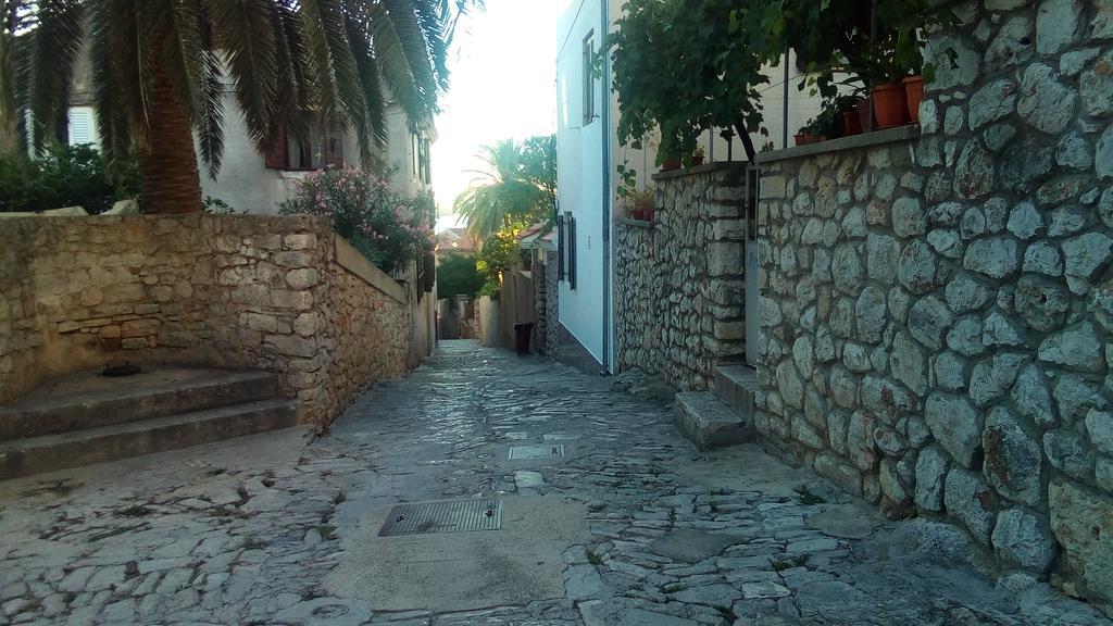 Apartment Emma Mali Lošinj Екстериор снимка