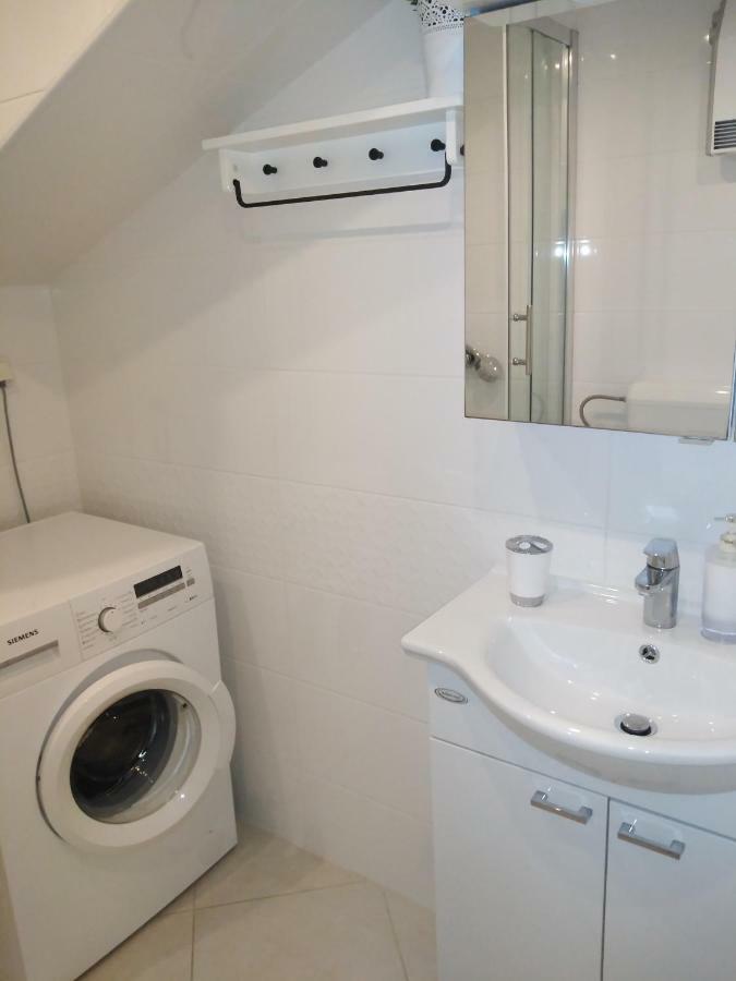 Apartment Emma Mali Lošinj Екстериор снимка