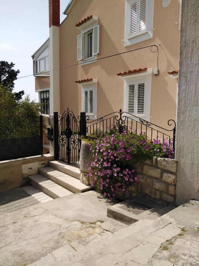 Apartment Emma Mali Lošinj Екстериор снимка